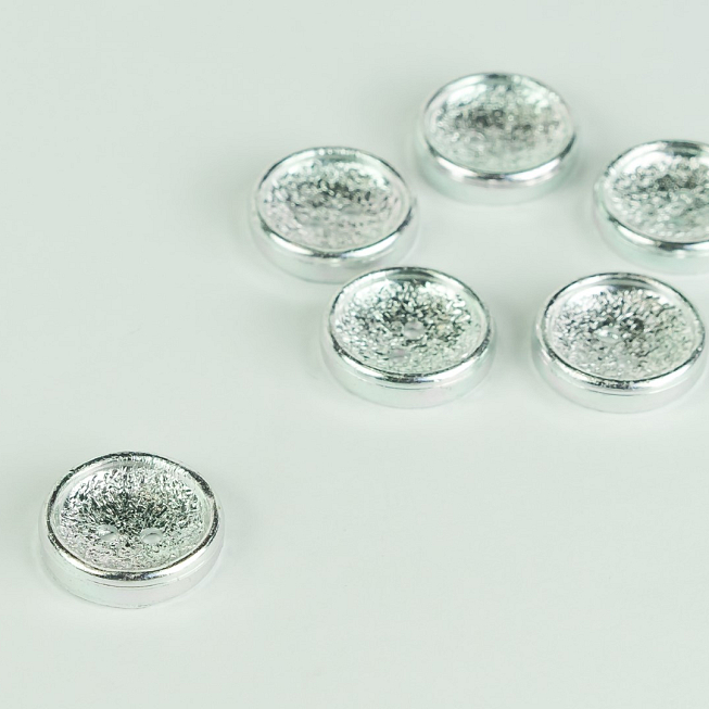 30L 2-Hole Light Silver Button, 50pcs