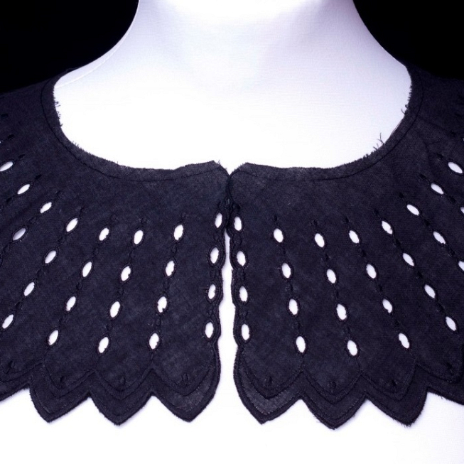 Broderie Anglaise Collar 1543