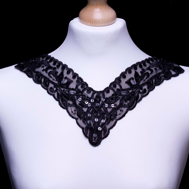 Black 'V' Neckline