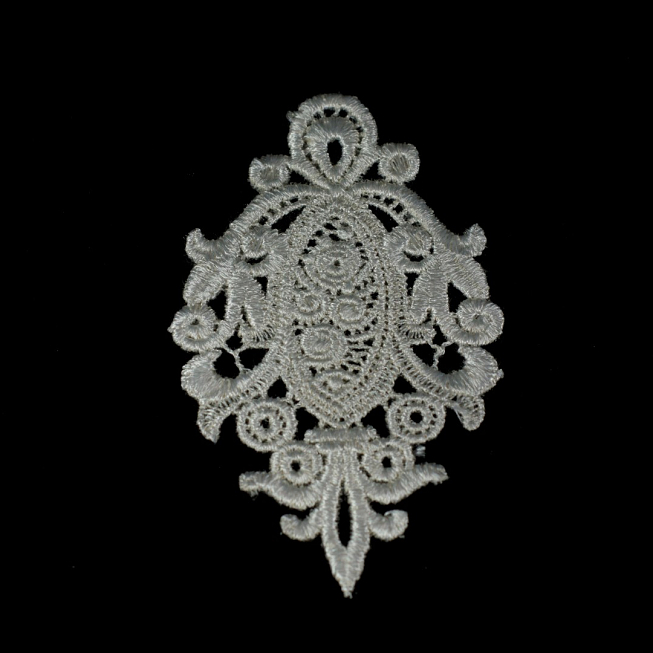 Cream Lace Applique 03