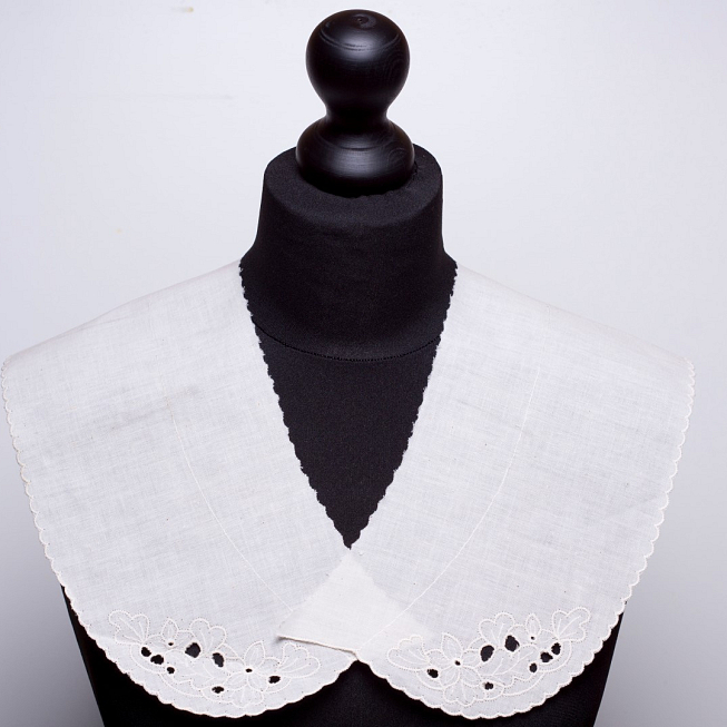 Broderie Anglaise Collar 35715B