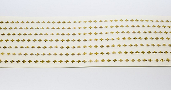 259 x 10mm Gold Clovers