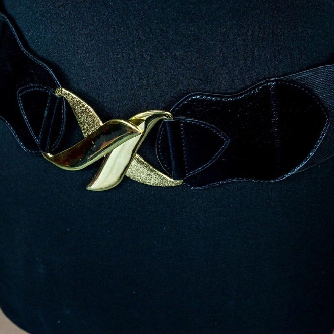 Large Elasticated Waist Belt w Gold Clasp