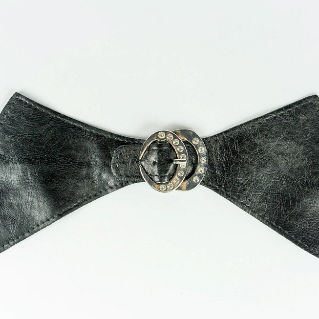 Black Patent Leather Strap w Diamante Buckle