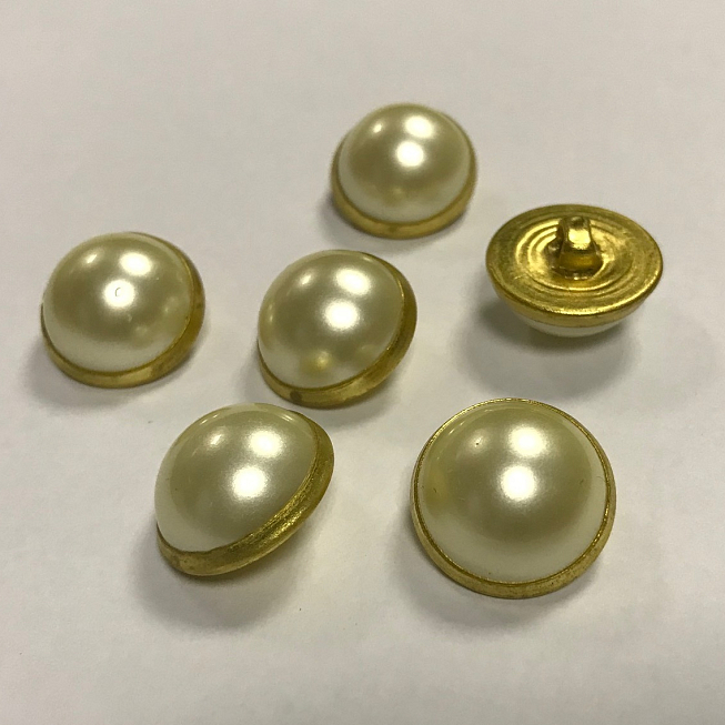 30L Pearl Dome Gold Button, 25pcs