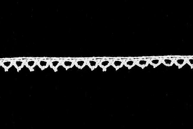 10mm White Scalloped Edging, 25m