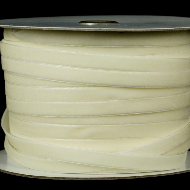 10mm Cream Velvet Ribbon, 100m